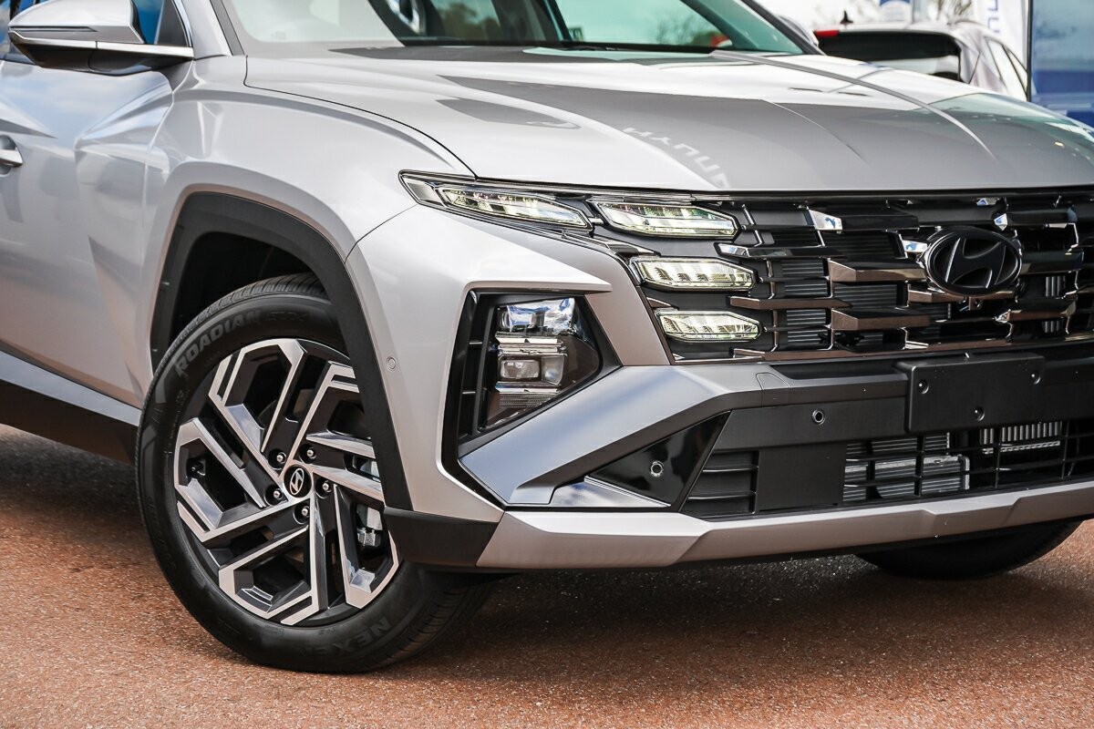 Hyundai Tucson image 2