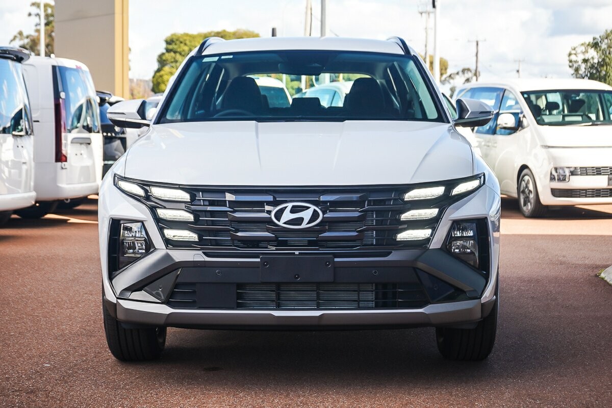Hyundai Tucson image 3