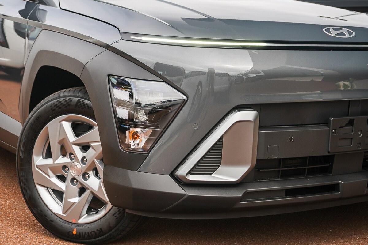 Hyundai Kona image 2