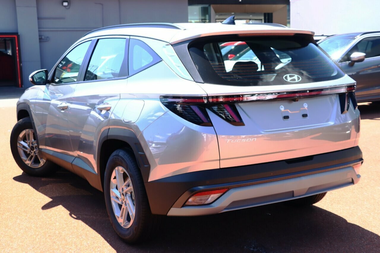 Hyundai Tucson image 3