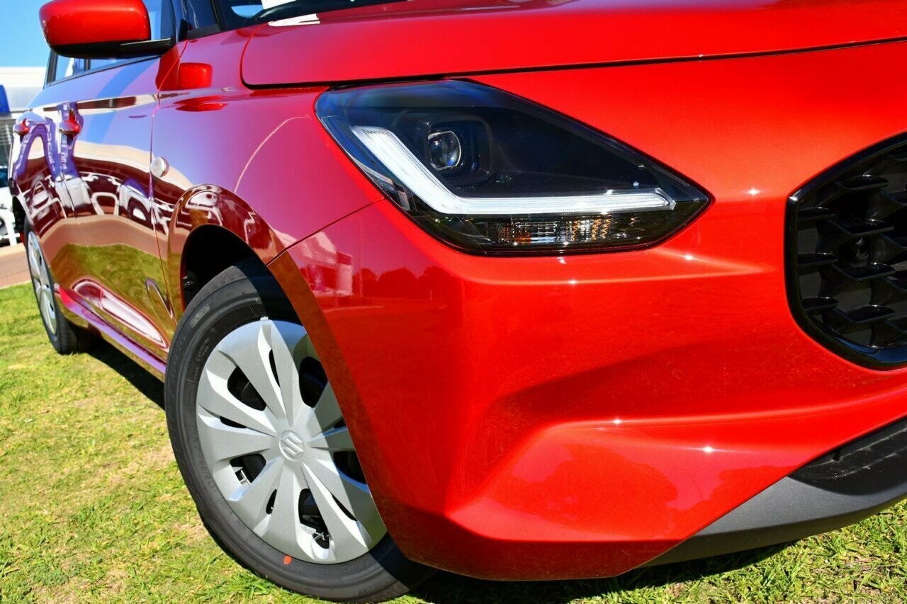 Suzuki Swift image 2