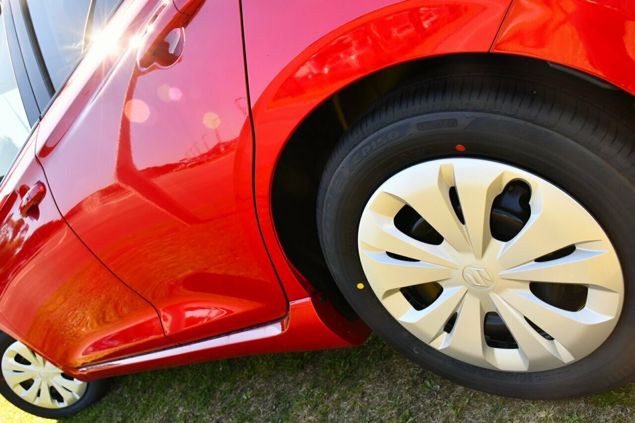 Suzuki Swift image 4