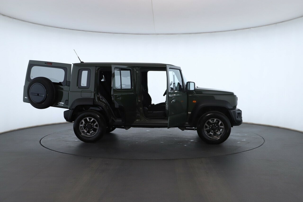 Suzuki Jimny image 2