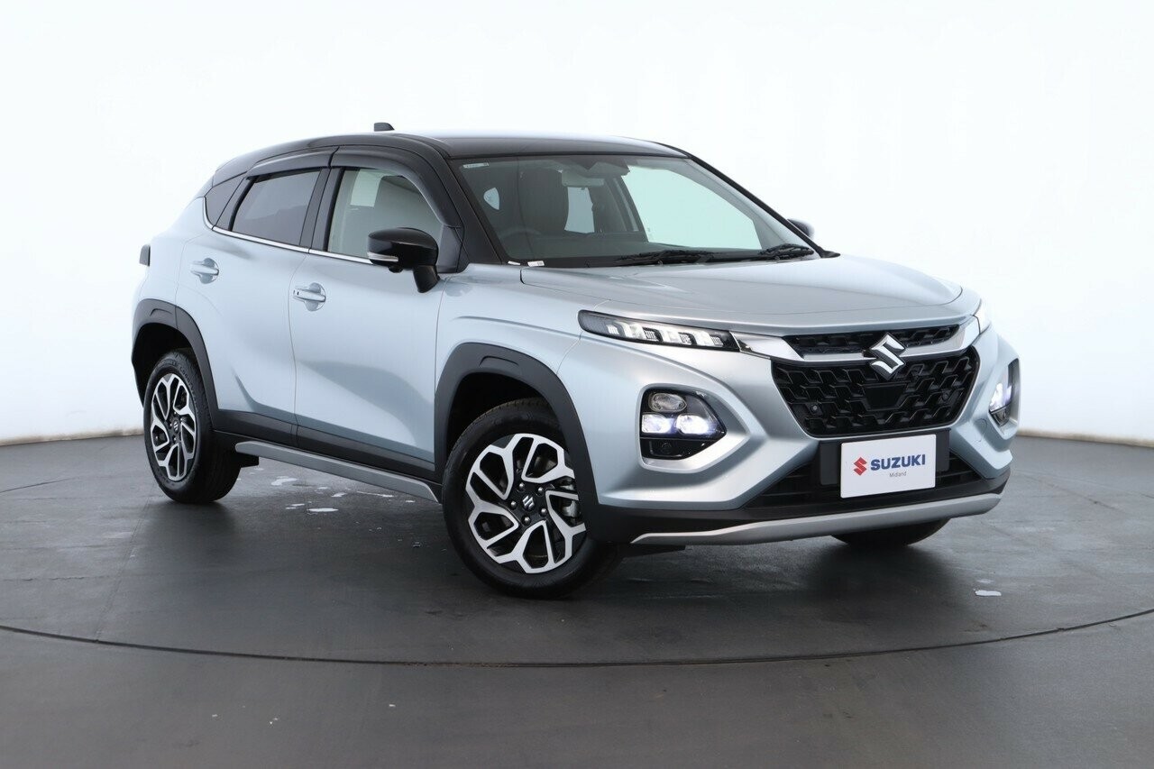 Suzuki Fronx image 1