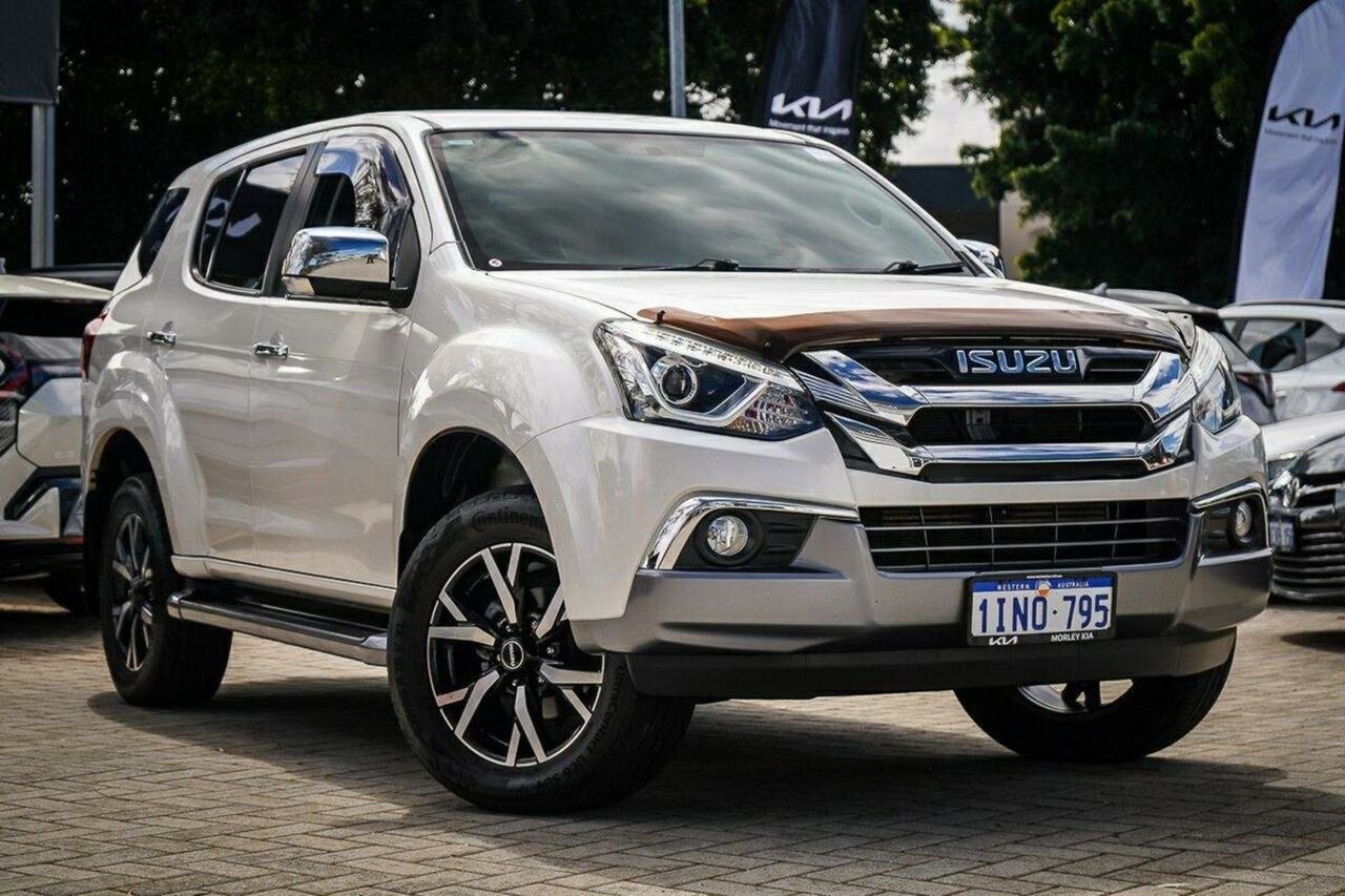 Isuzu Mu-x image 1