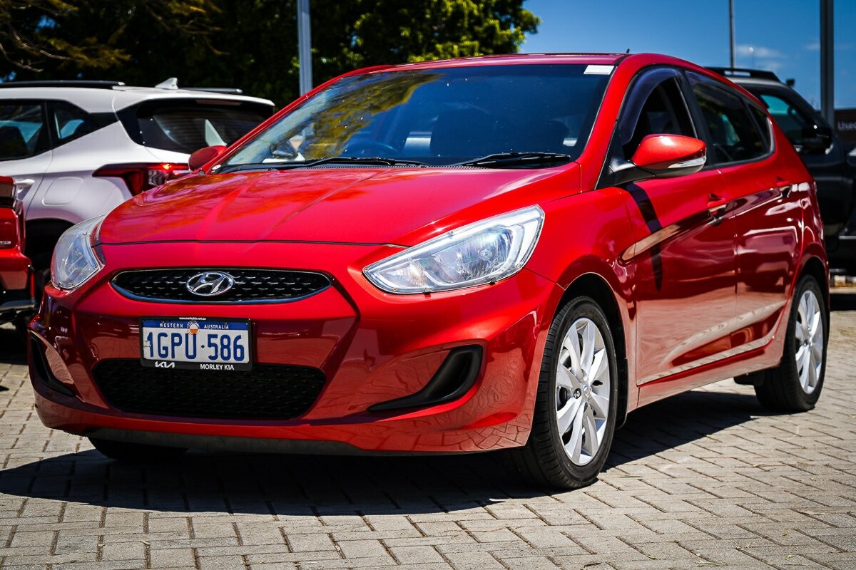 Hyundai Accent image 4