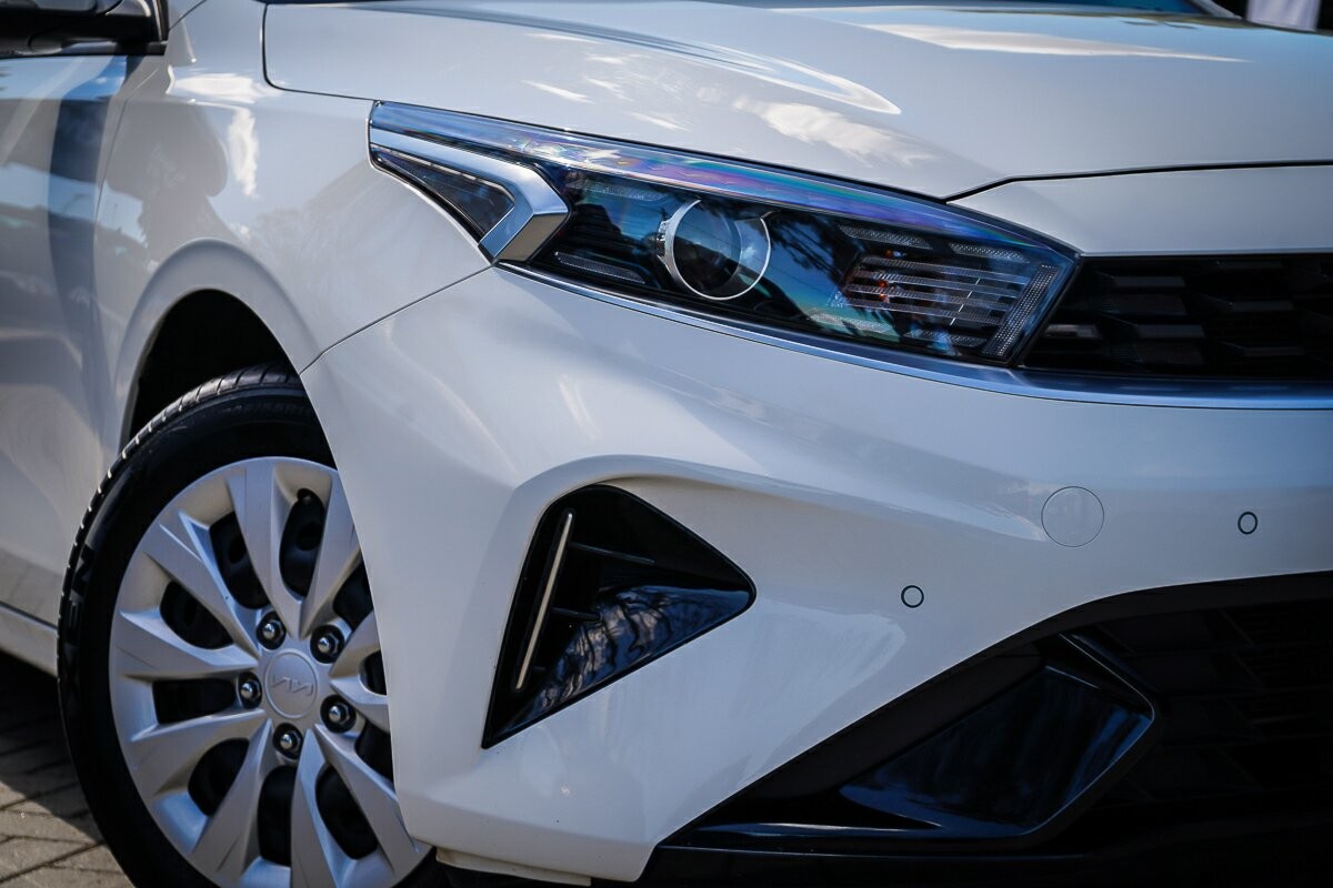 Kia Cerato image 2
