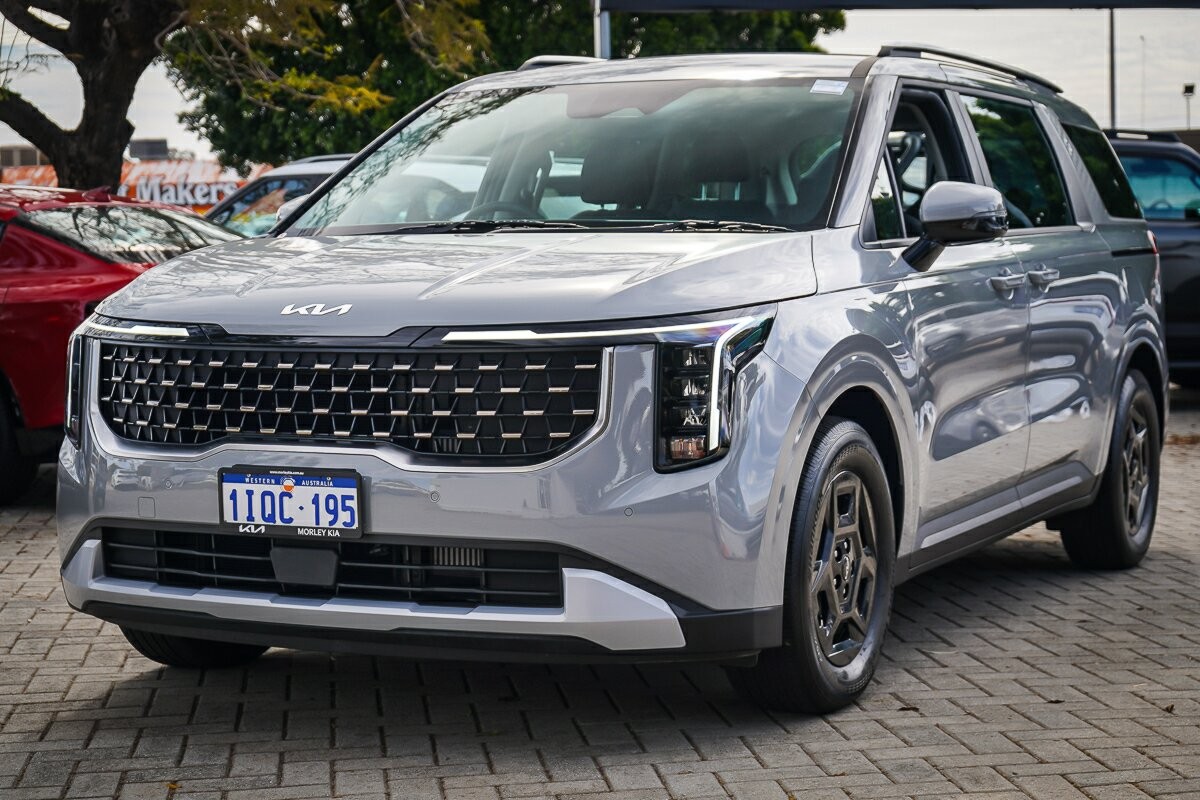 Kia Carnival image 4