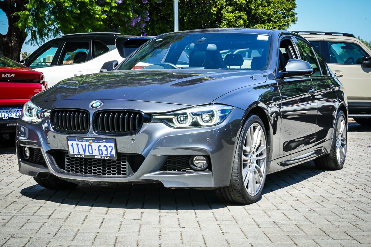 BMW 3 Series image 4