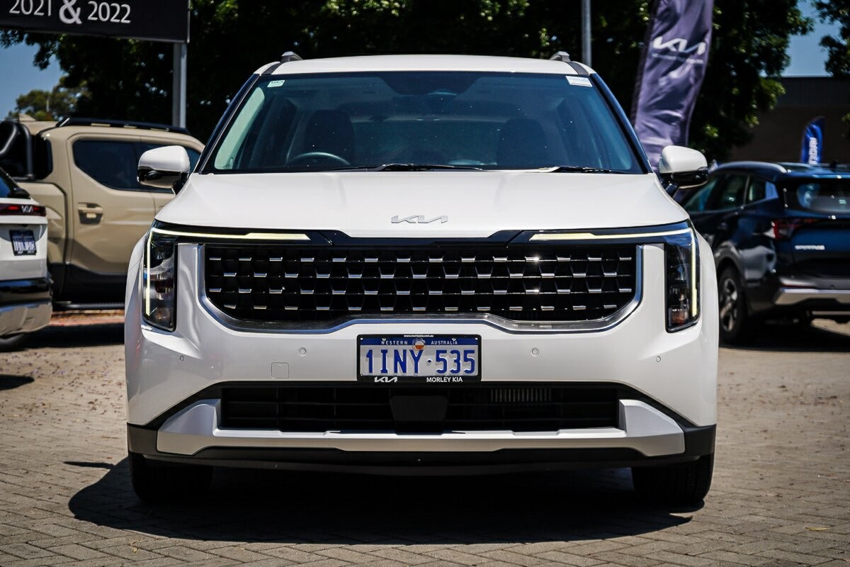 Kia Carnival image 3