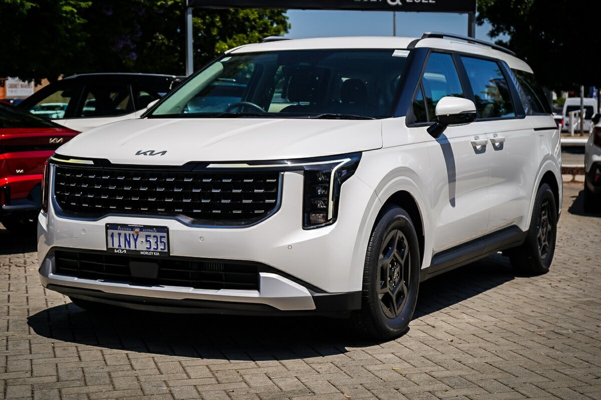 Kia Carnival image 4