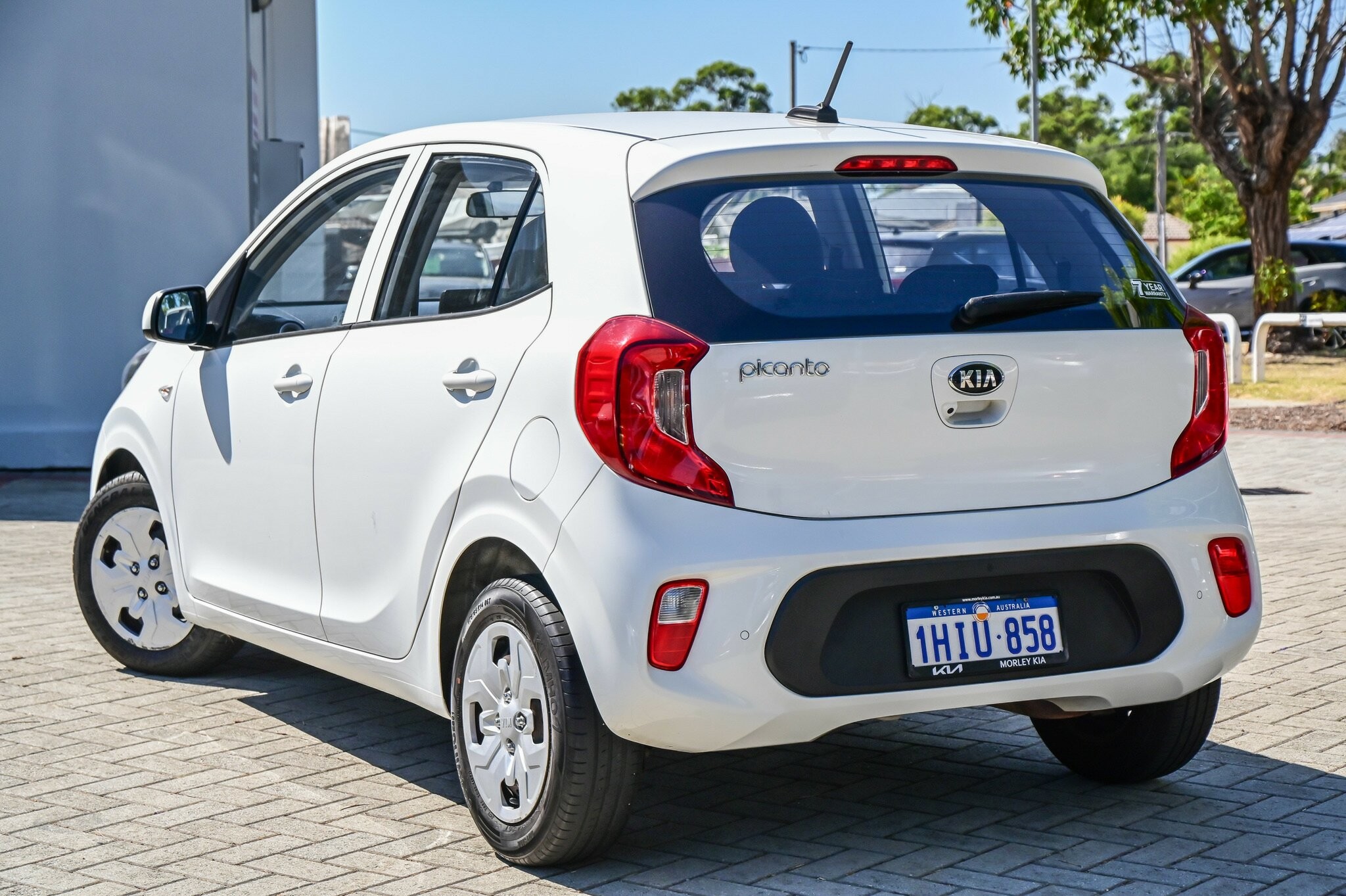 Kia Picanto image 3