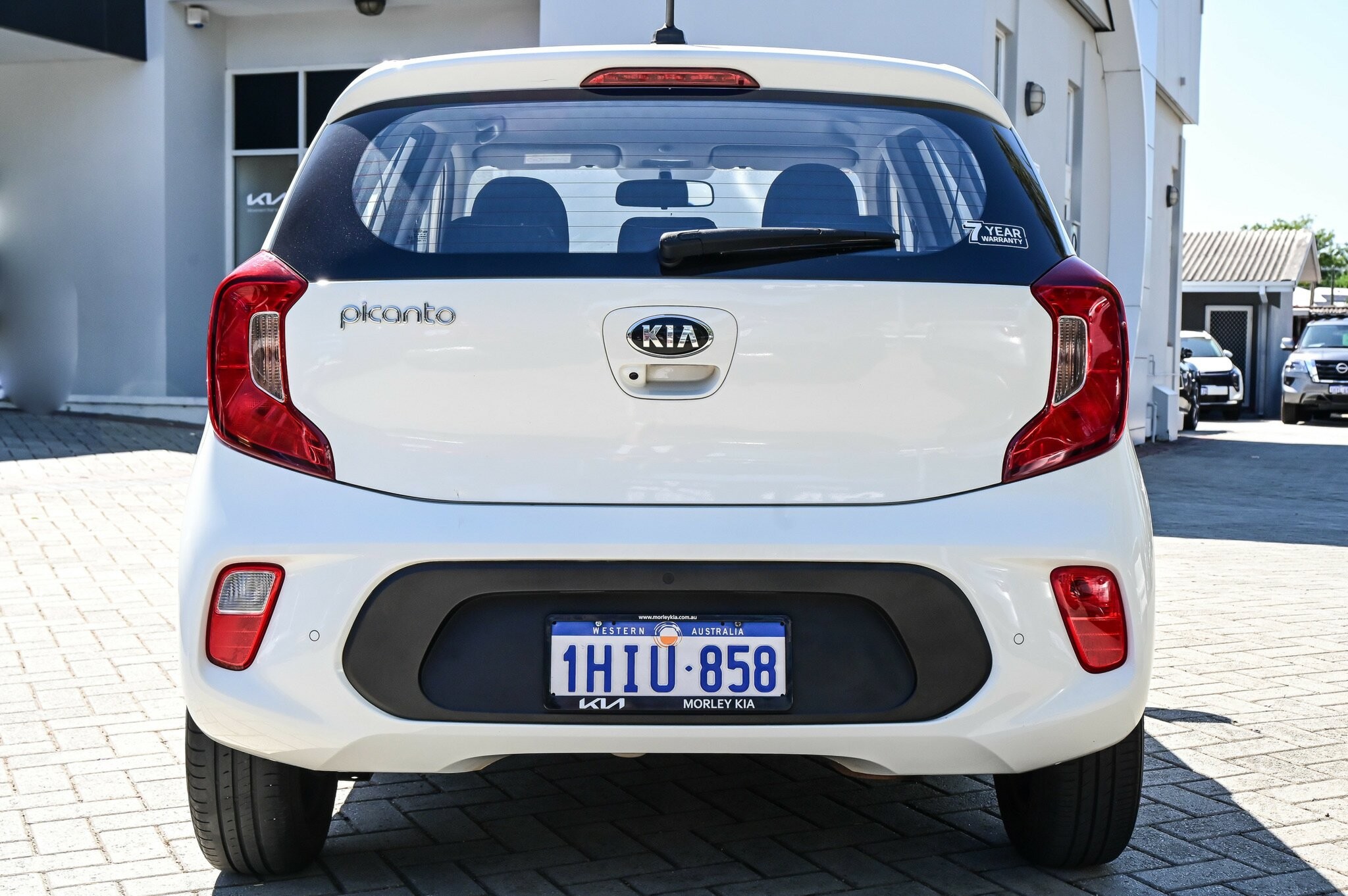Kia Picanto image 4