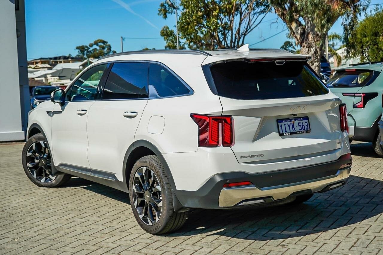 Kia Sorento image 2