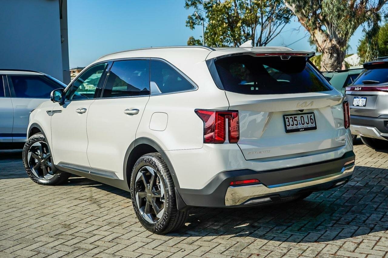 Kia Sorento image 2