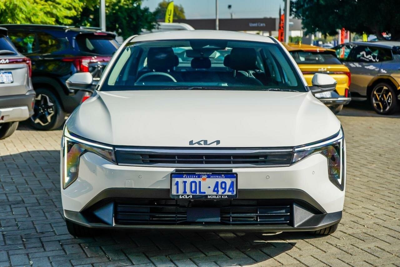 Kia K4 image 4