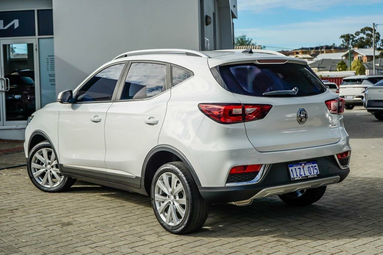 MG Zs image 2