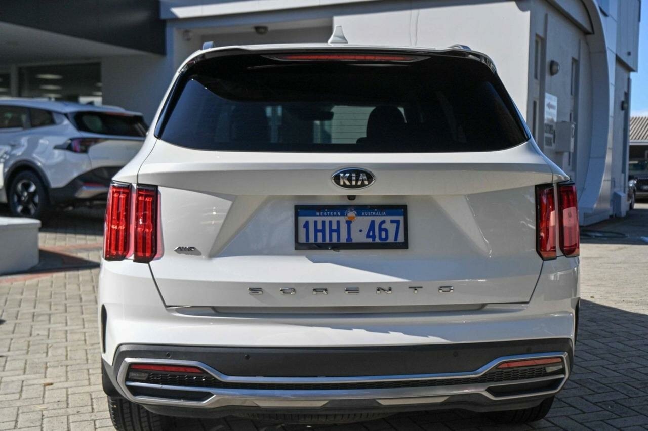 Kia Sorento image 4