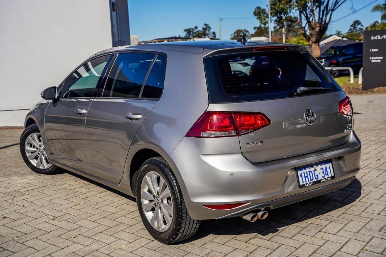 Volkswagen Golf image 2