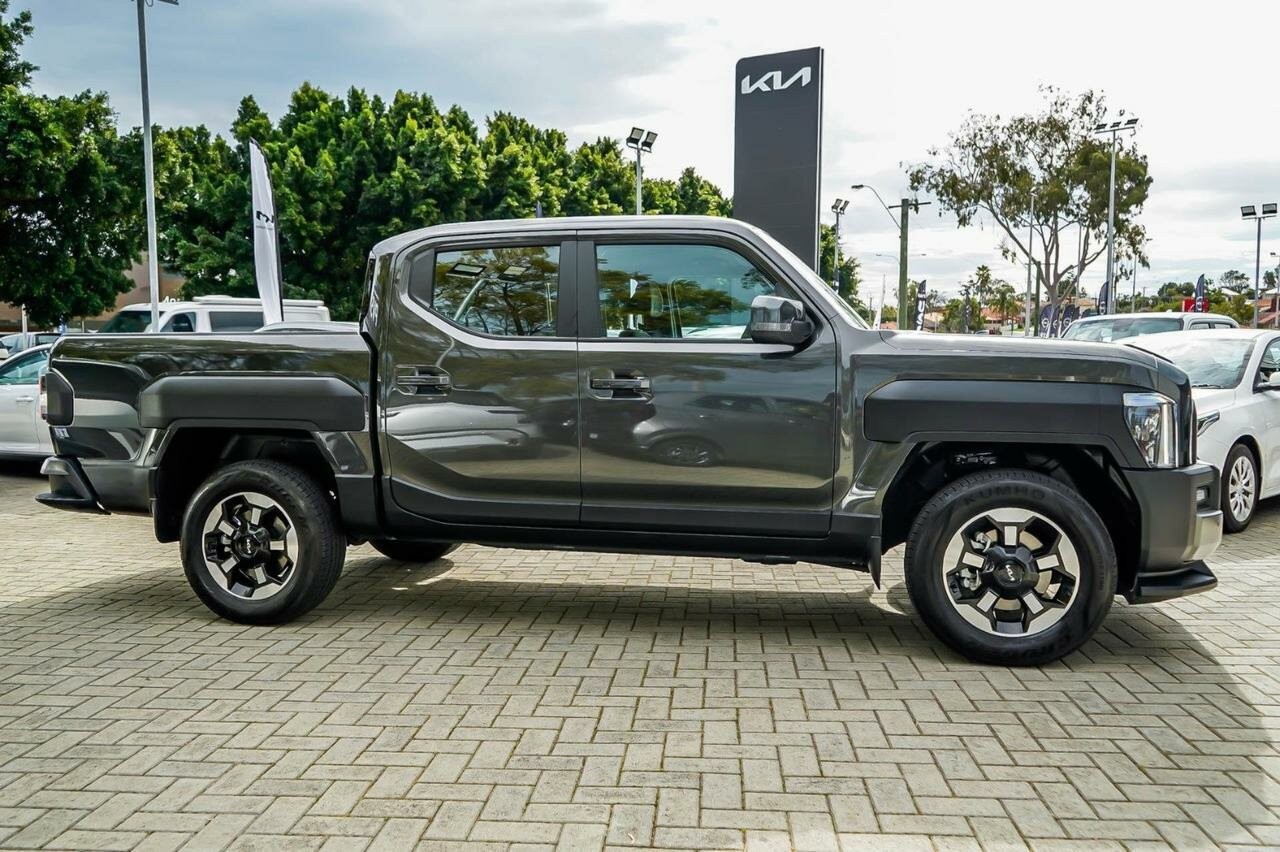 Kia Tasman image 3
