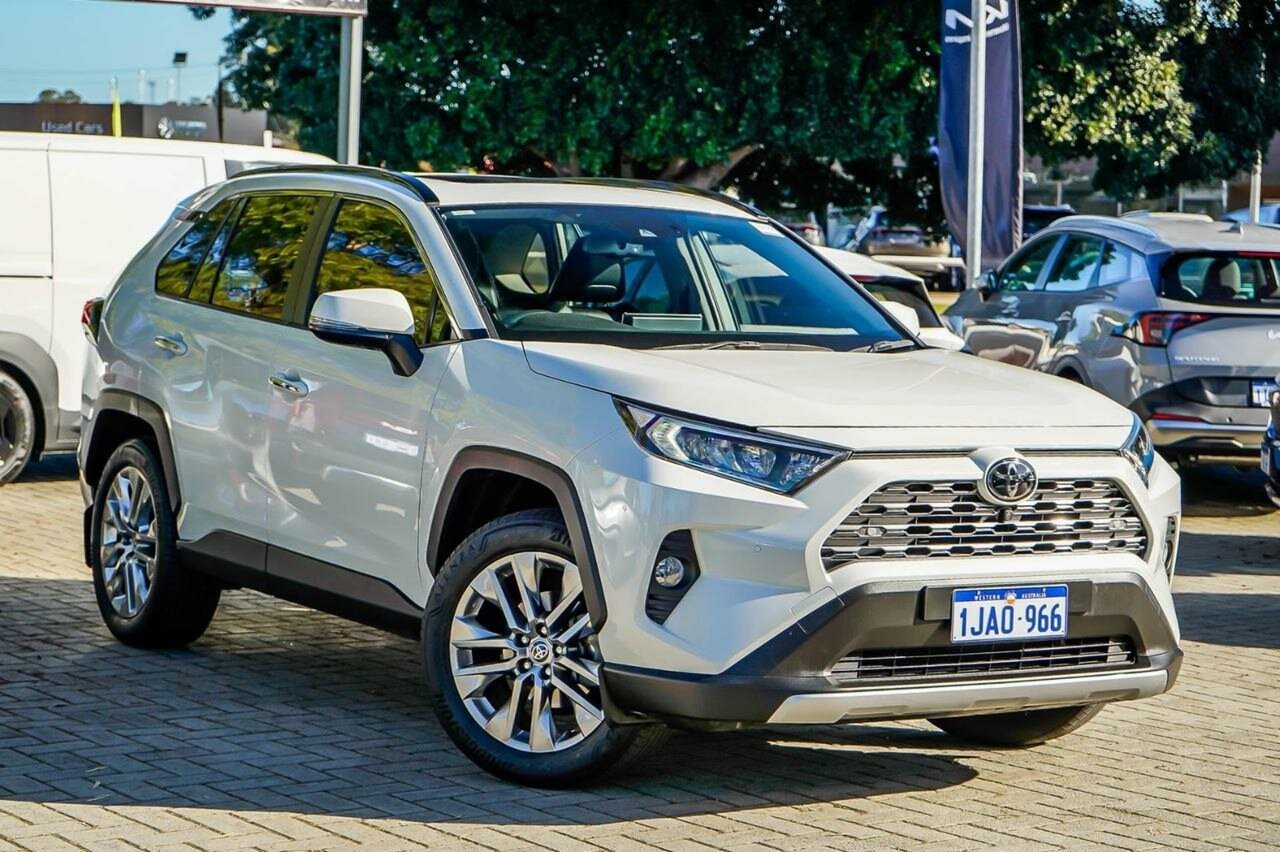 Toyota Rav4 image 1