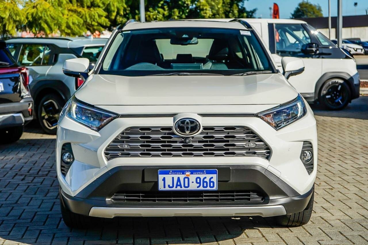 Toyota Rav4 image 4