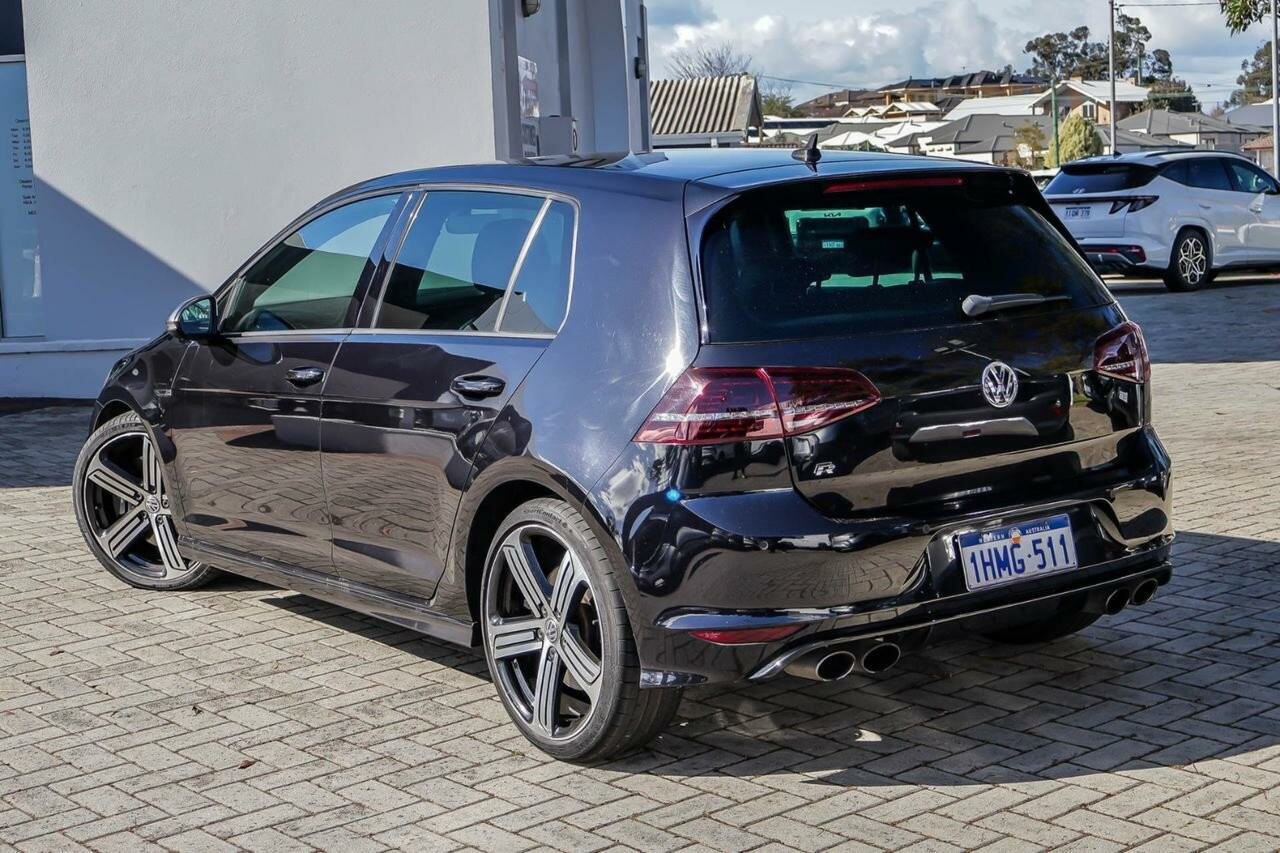 Volkswagen Golf image 2
