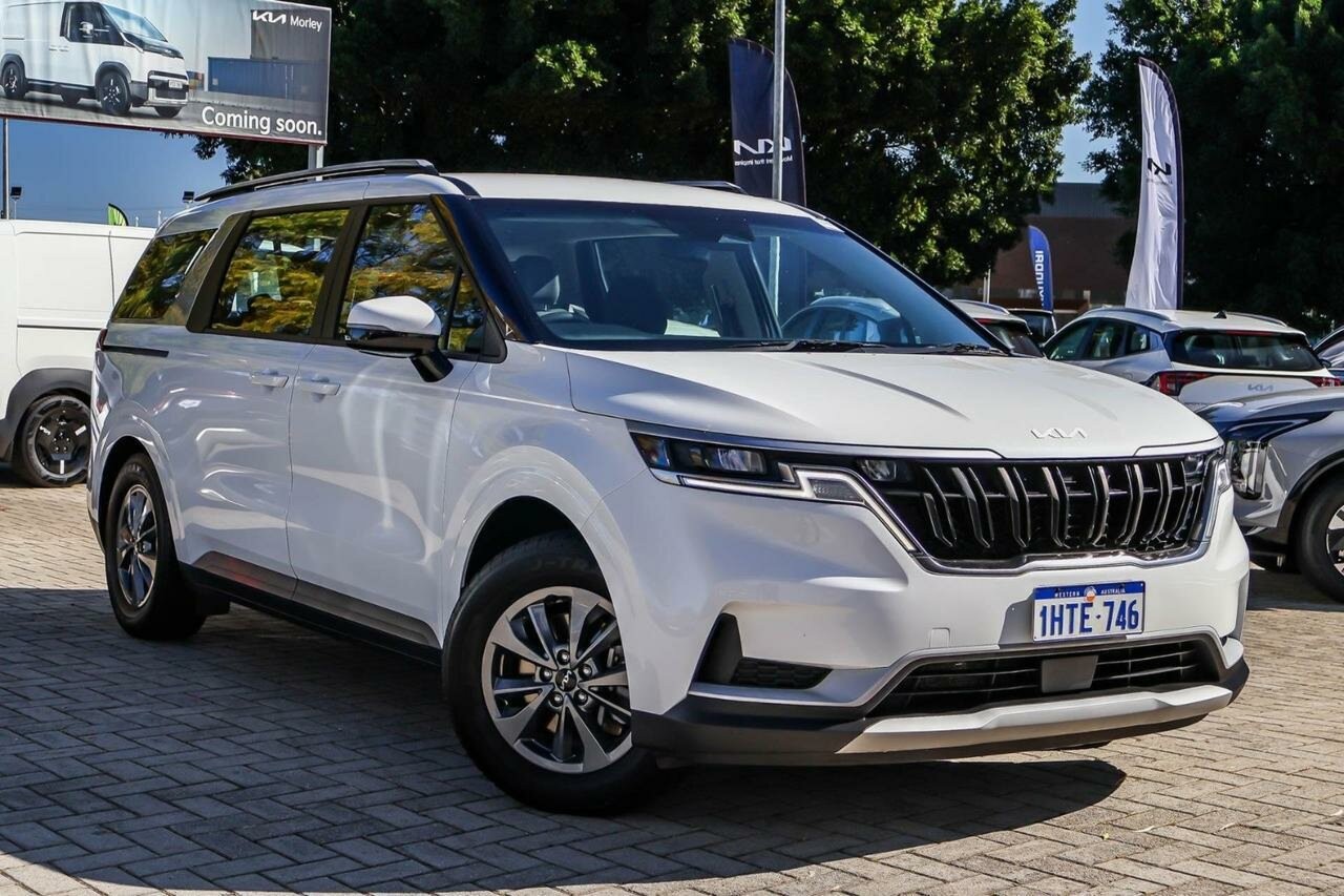 Kia Carnival image 1