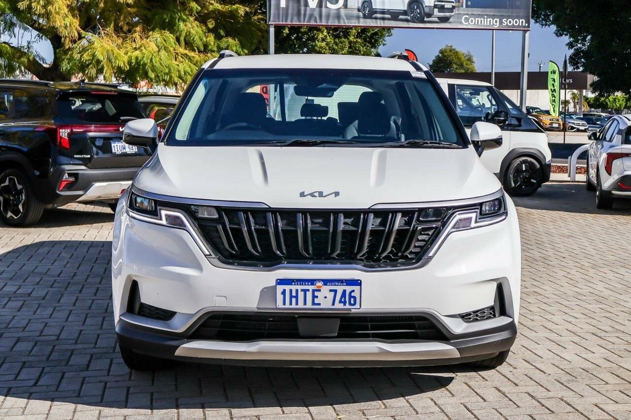 Kia Carnival image 4