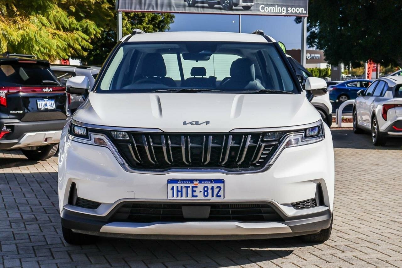 Kia Carnival image 4