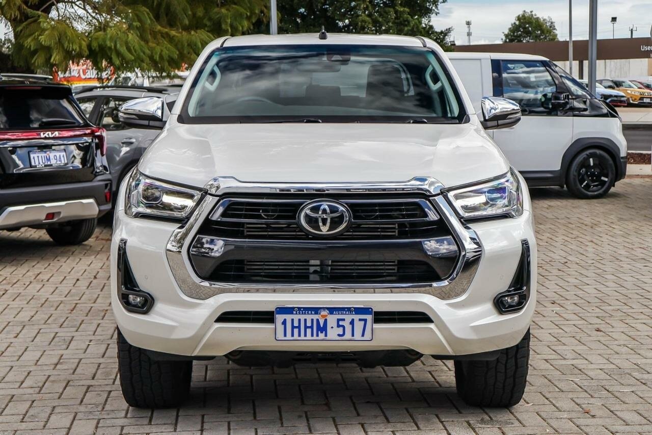 Toyota Hilux image 4