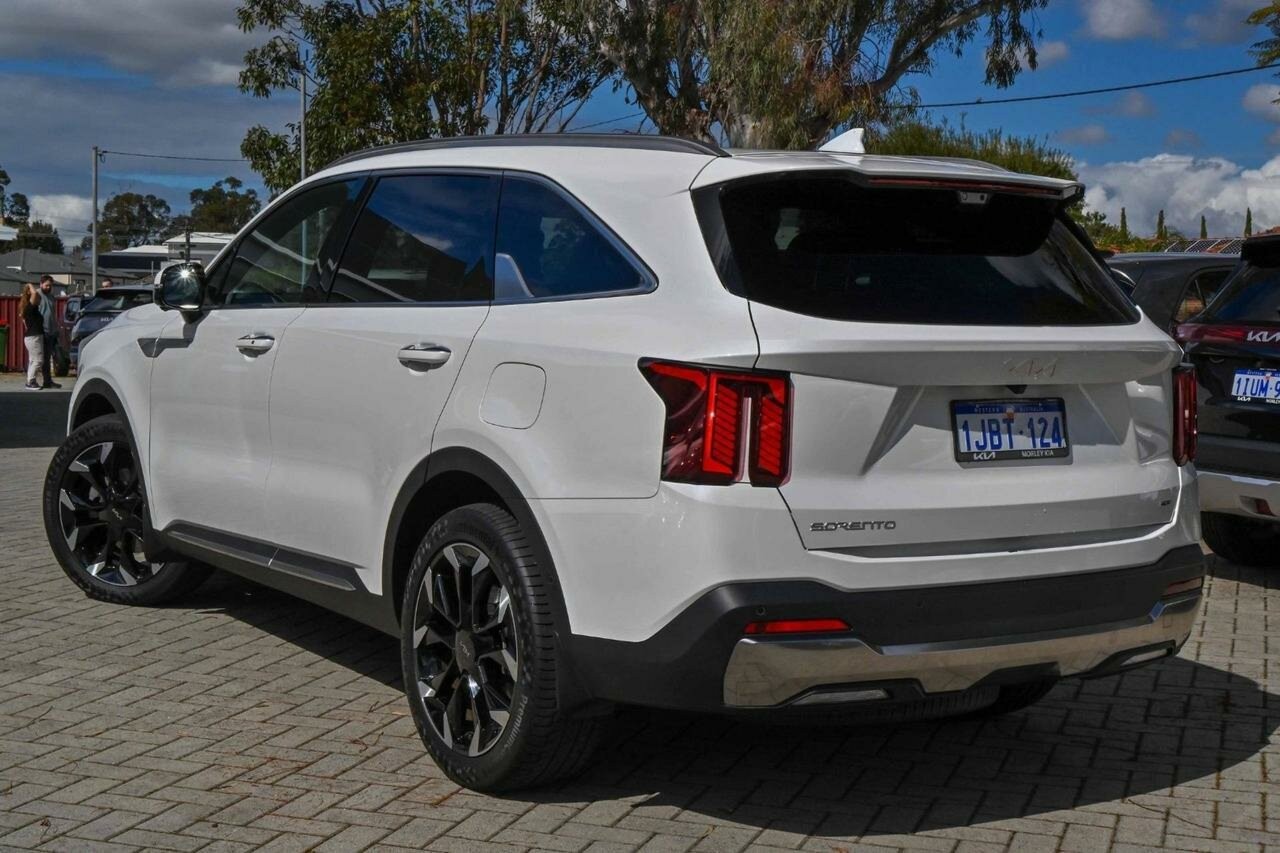Kia Sorento image 2