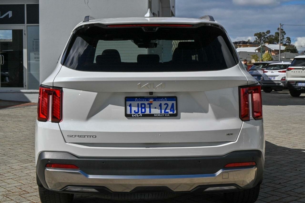 Kia Sorento image 3