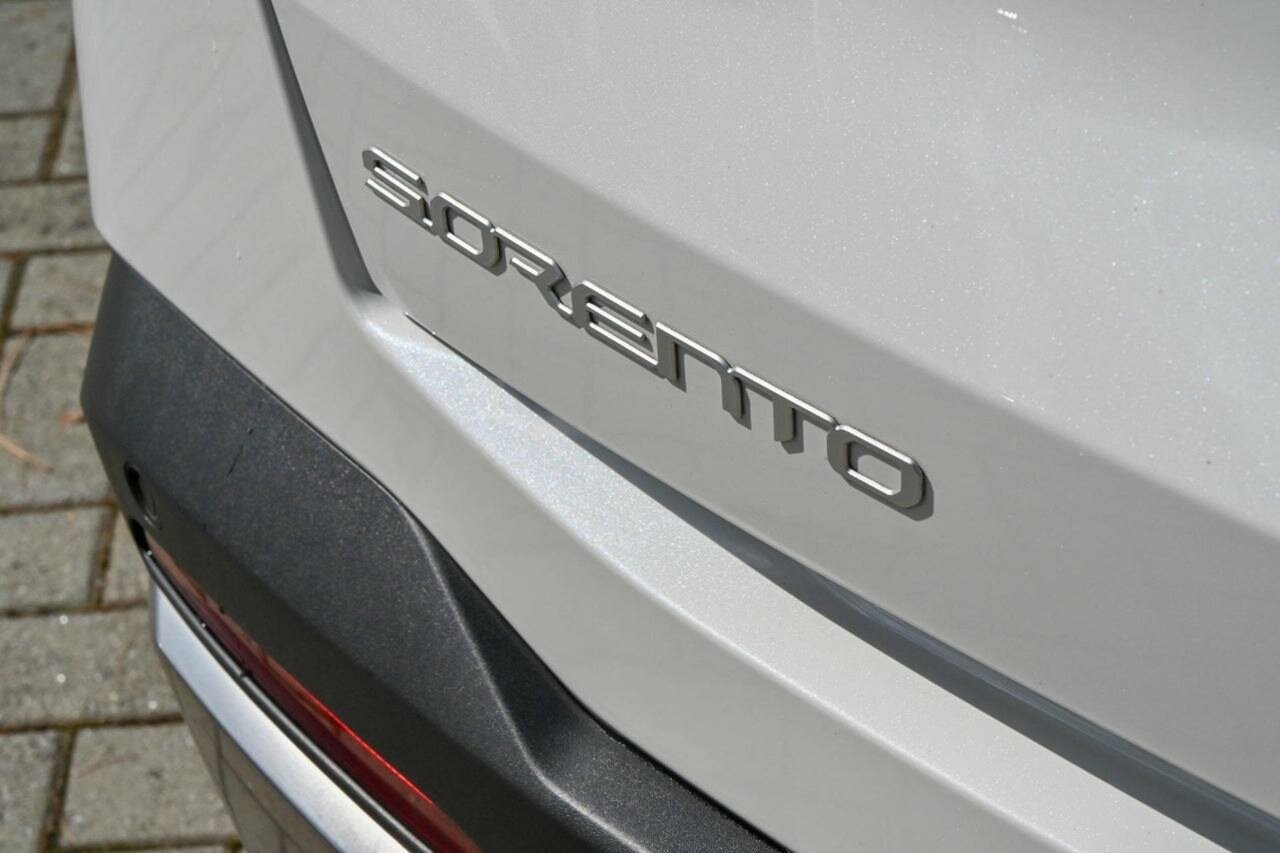 Kia Sorento image 4