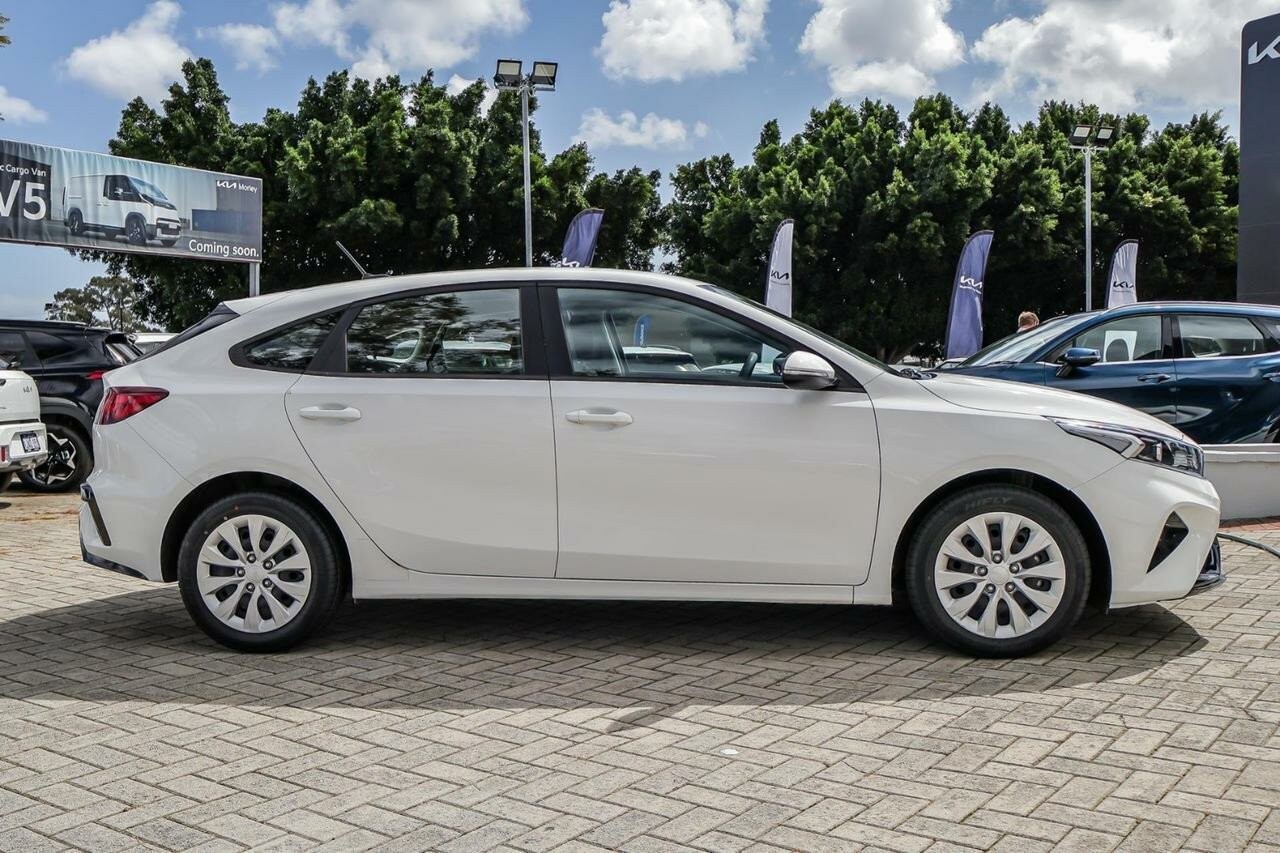 Kia Cerato image 3