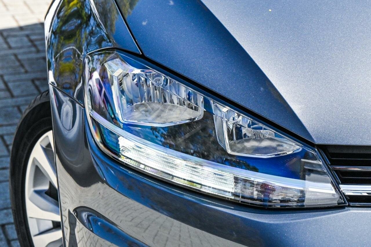 Volkswagen Golf image 2
