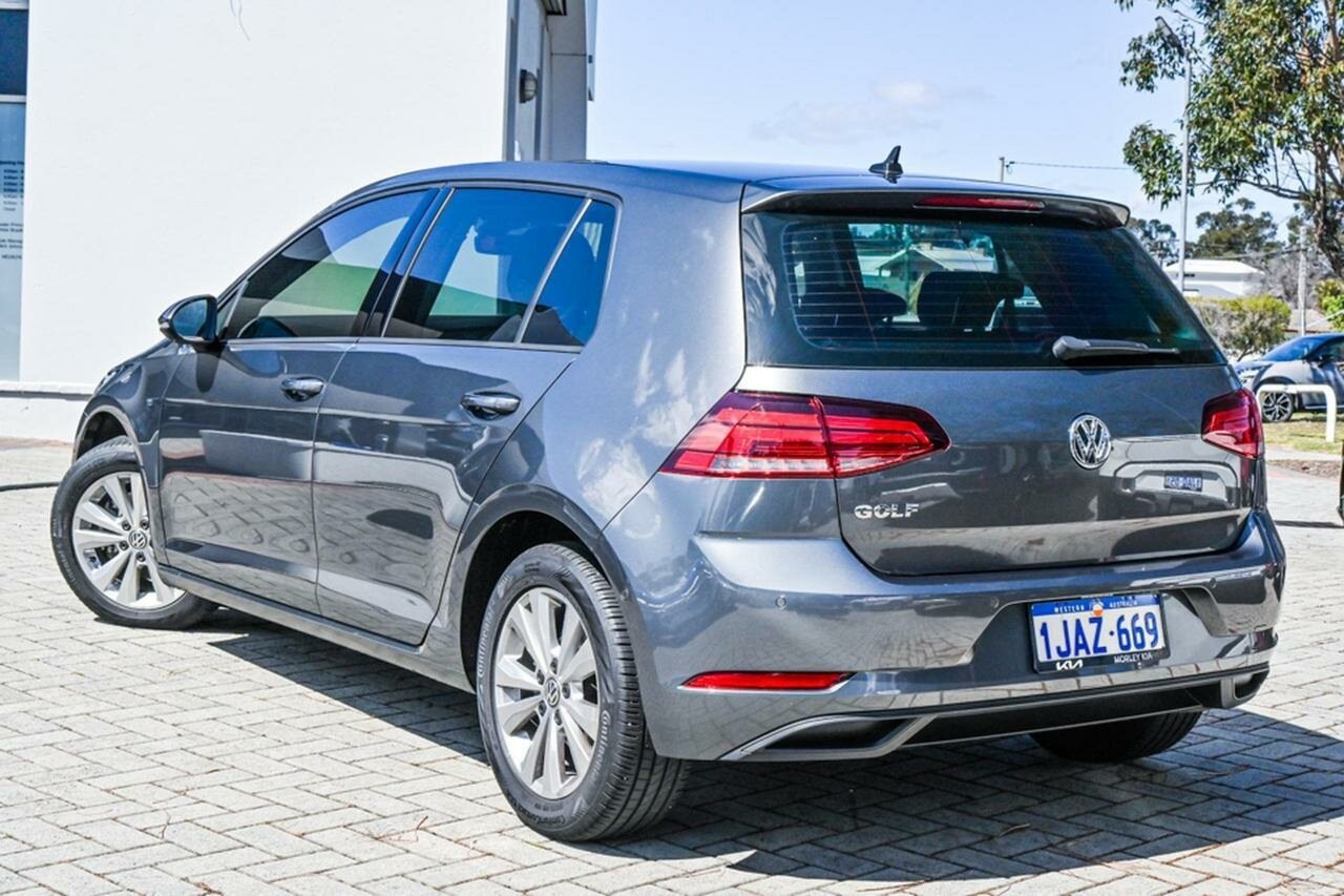 Volkswagen Golf image 3