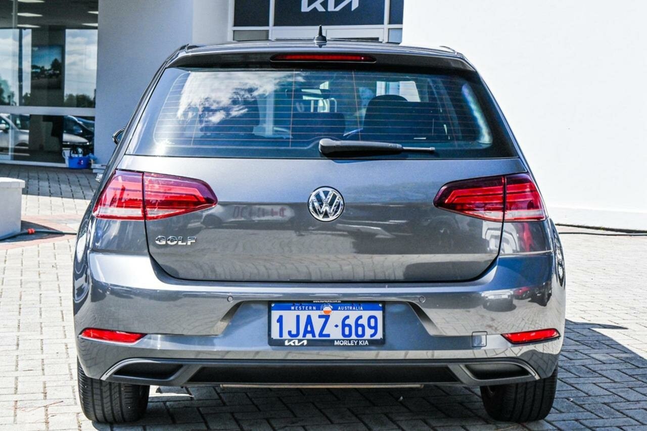 Volkswagen Golf image 4