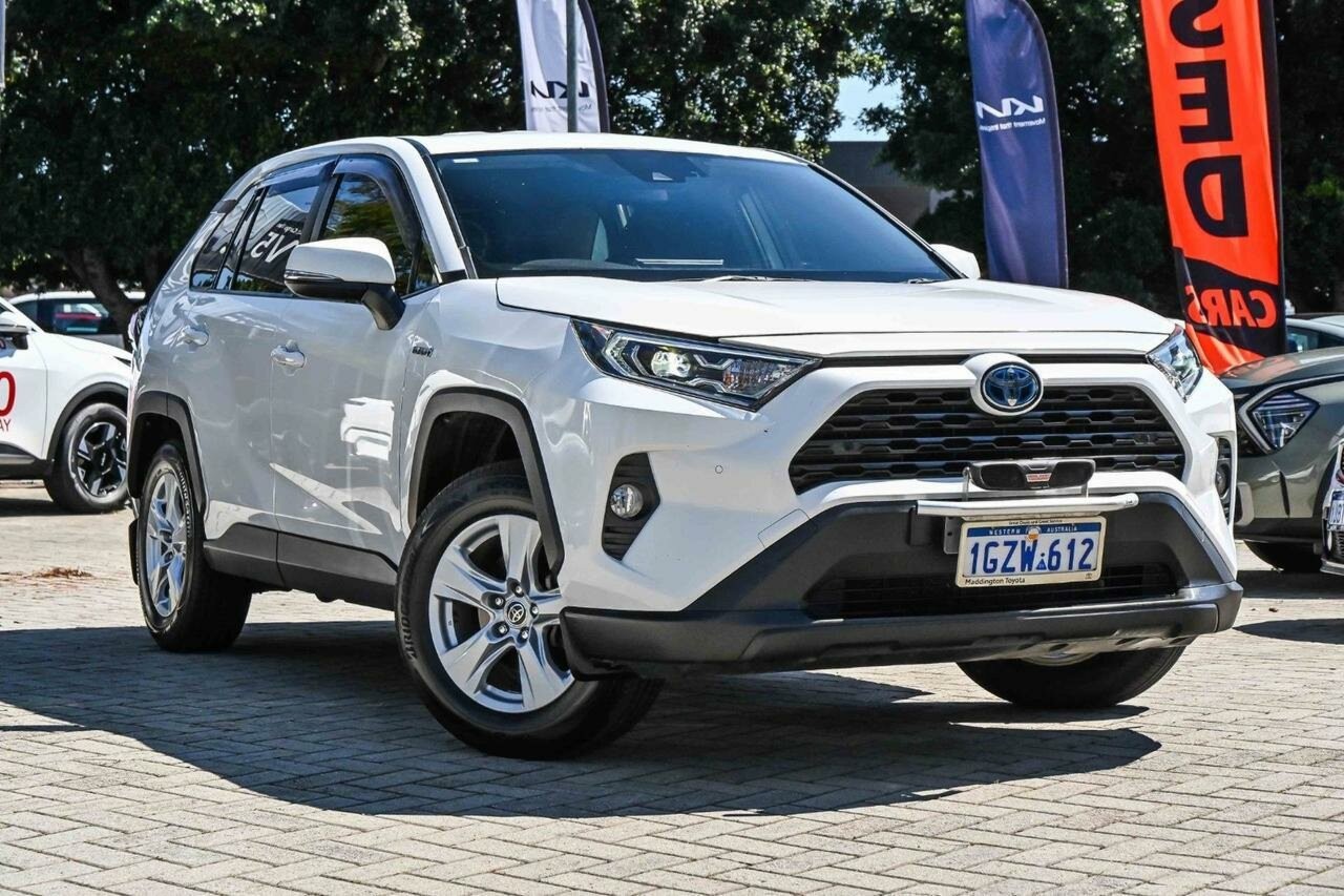 Toyota Rav4 image 2