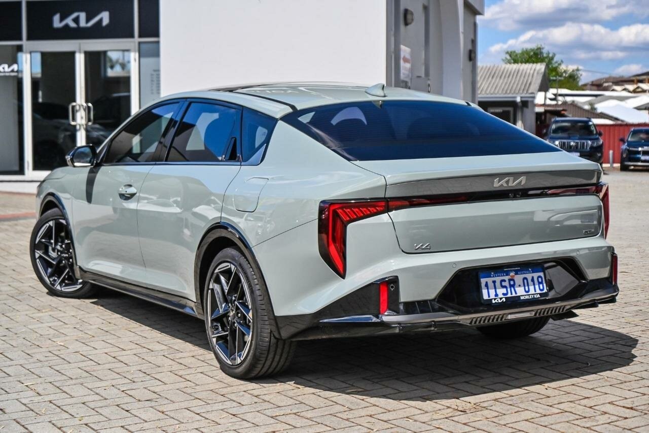 Kia K4 image 3