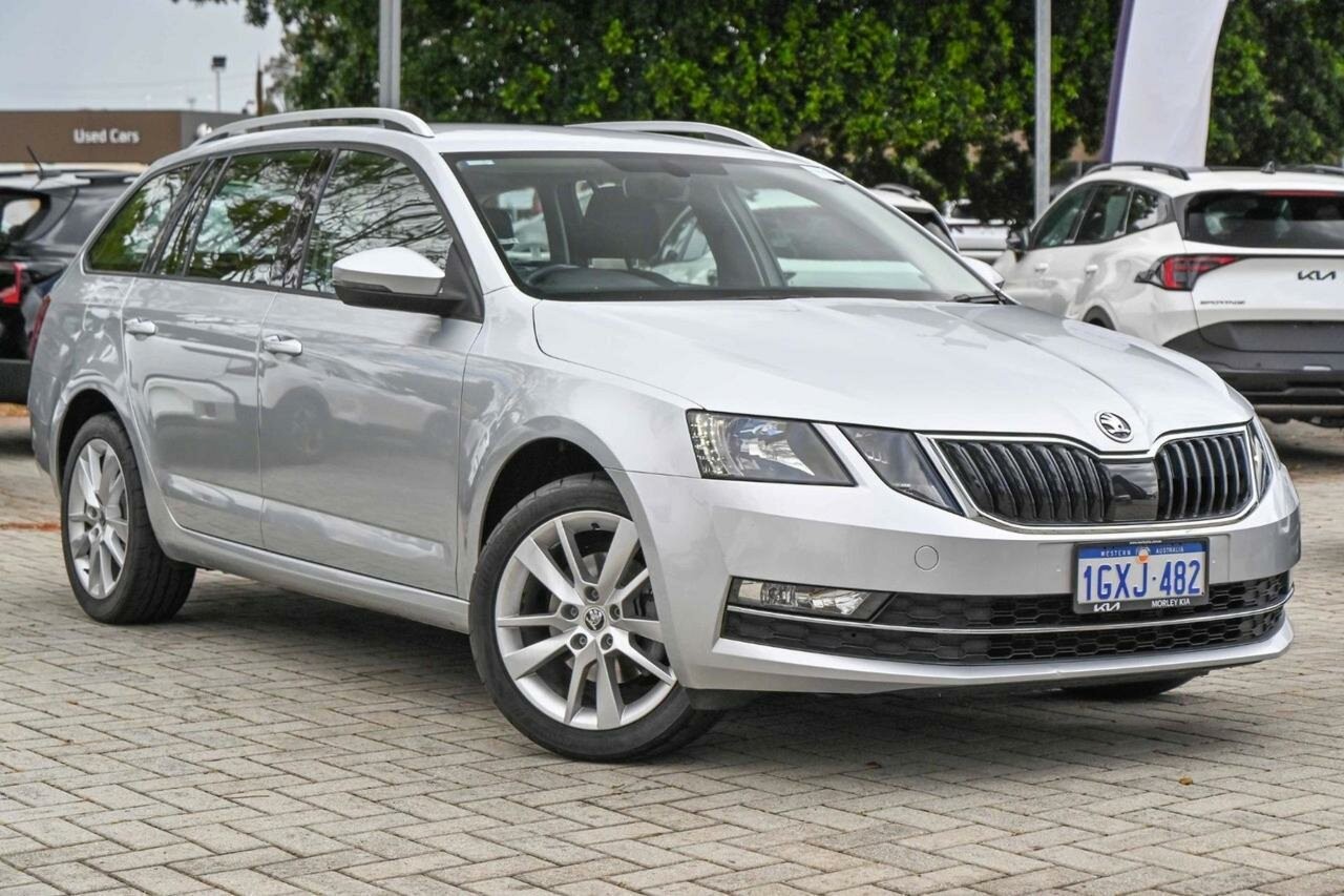 Skoda Octavia image 1