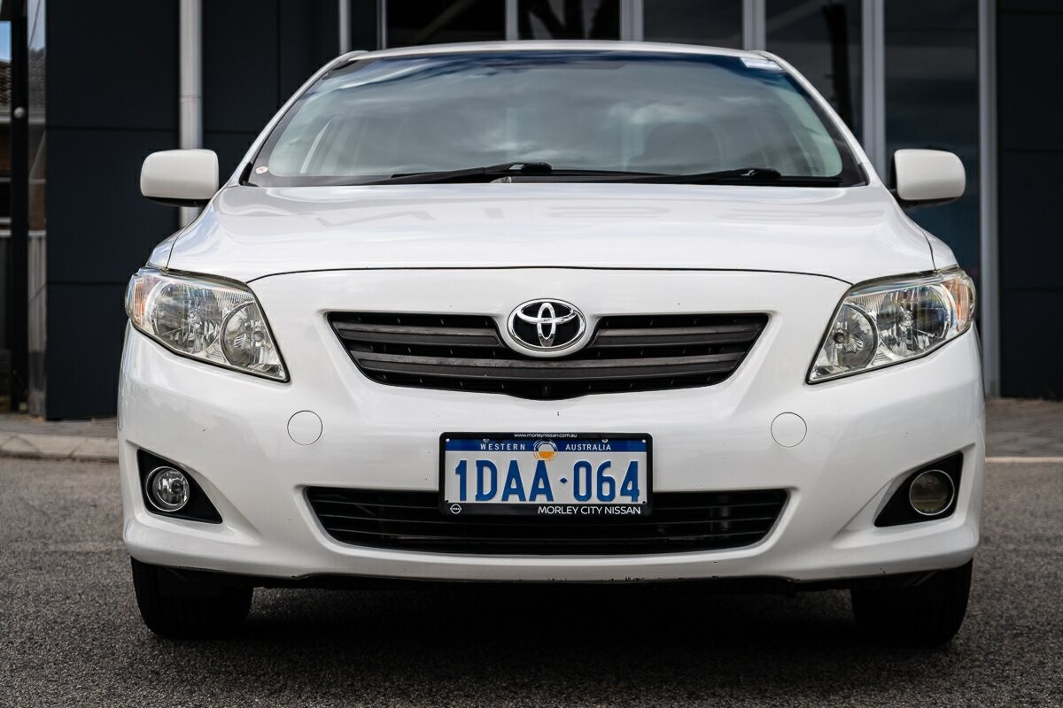 Toyota Corolla image 3