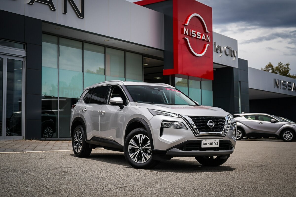 Nissan X-trail image 2