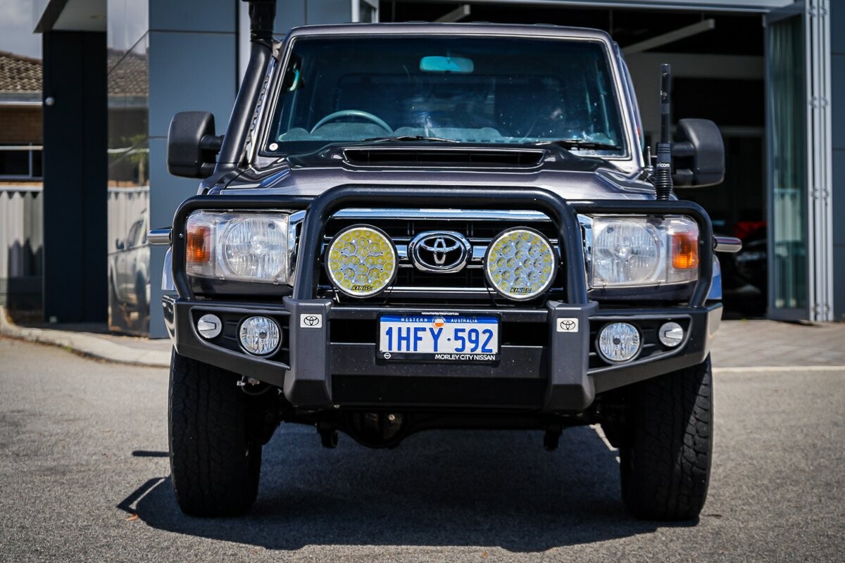 Toyota Landcruiser image 4