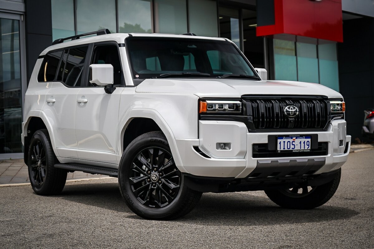 Toyota Landcruiser Prado image 1