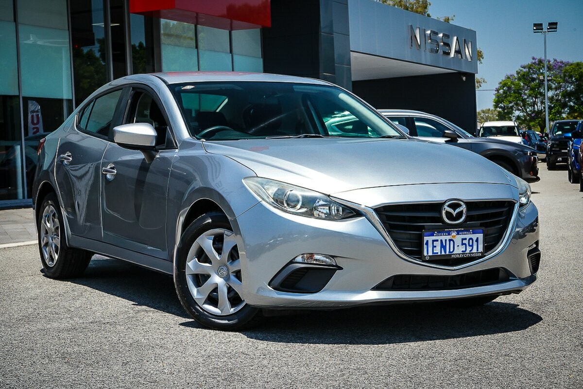 Mazda 3 image 1