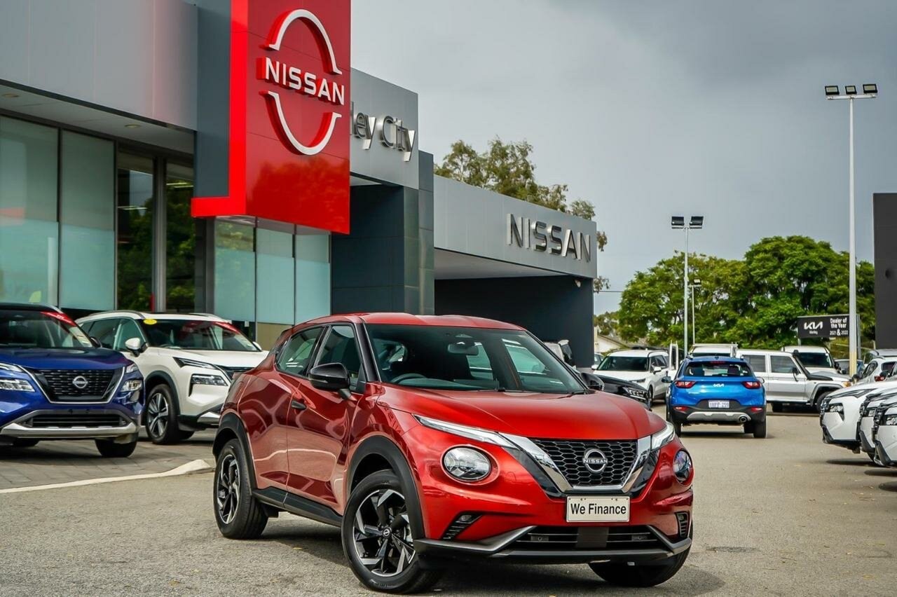 Nissan Juke image 2