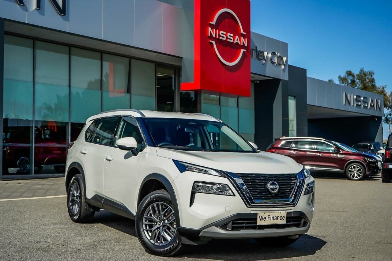 Nissan X-trail image 2