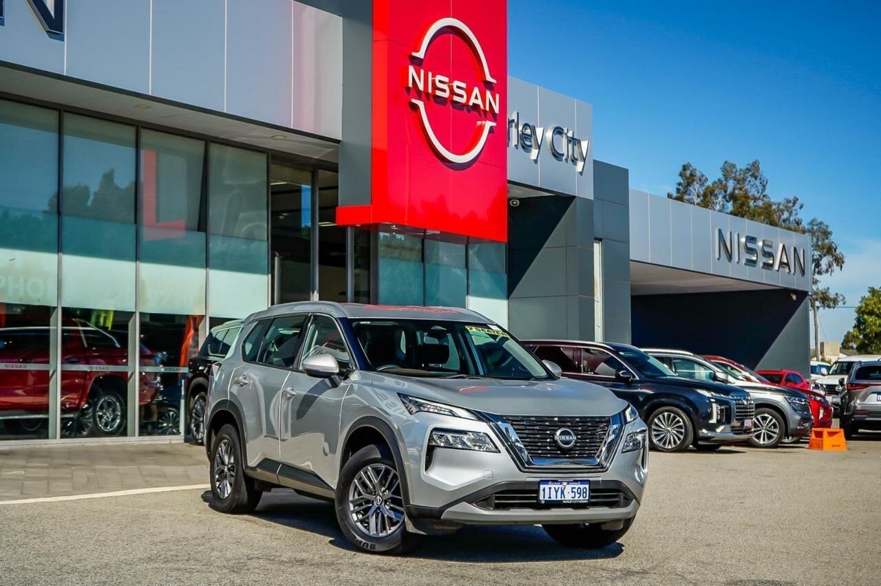 Nissan X-trail image 2