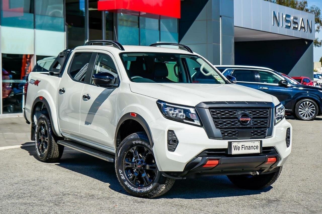 Nissan Navara image 1